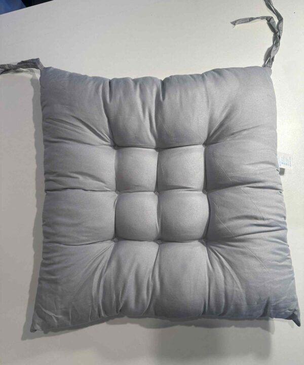 Kėdės pagalvėlė 40x40x5 pilkos spalvos