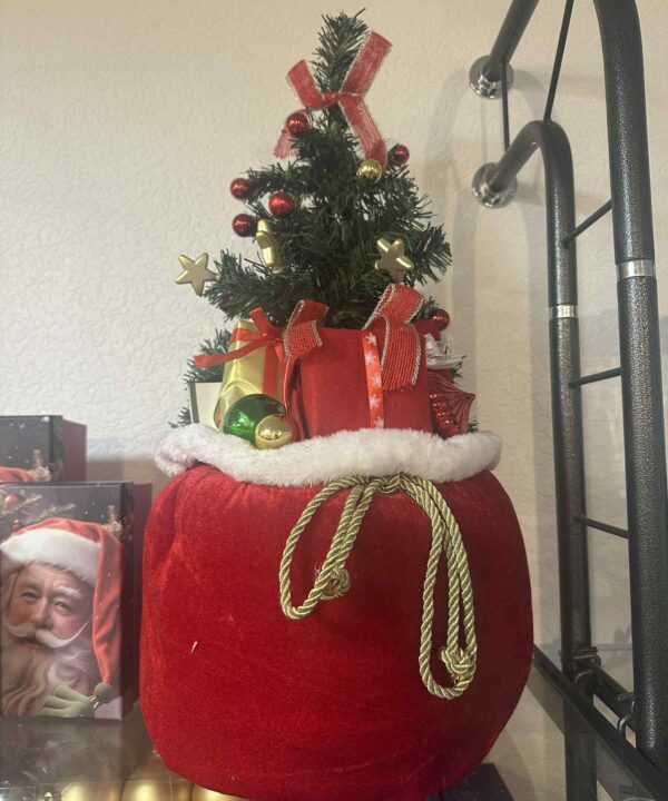 Kalėdinė dekoracija -Elglutė maiše