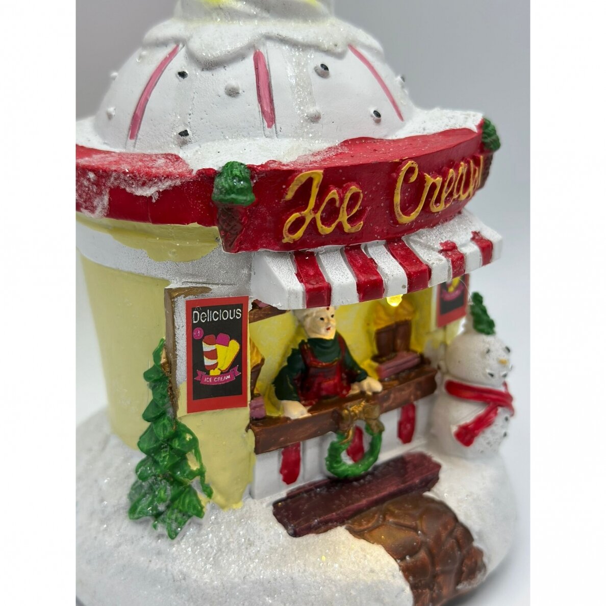 Kalėdinio miestelio dekoracija - Ledų kioskelis - Image 3