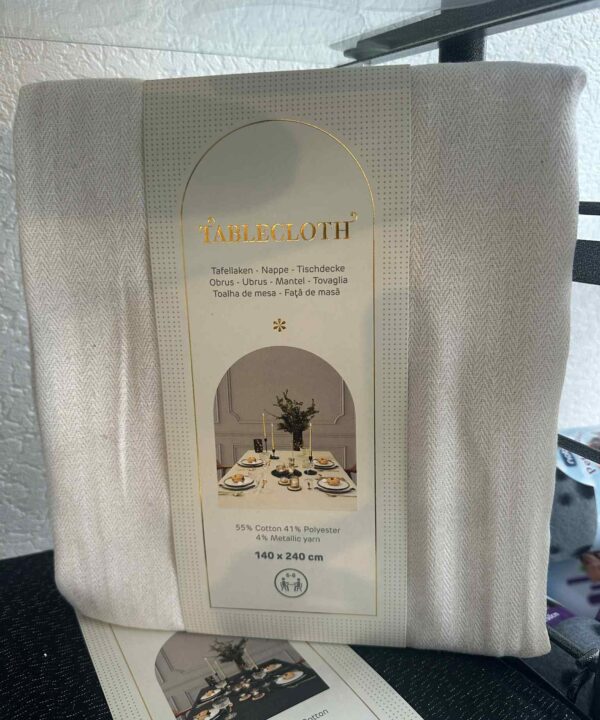 Staltiesė 140×240 Balta su aukso blizgučiu.