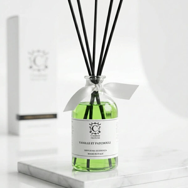 Namų kvapai su lazdelėmis Crealisse Vanille Et Patchouli 250 ml.